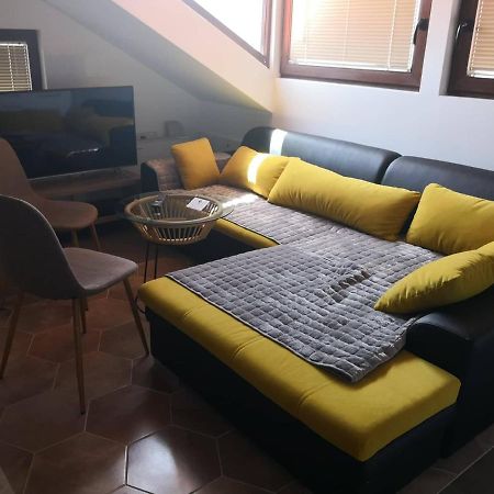 Kukuzel Apartments โอครีด ภายนอก รูปภาพ