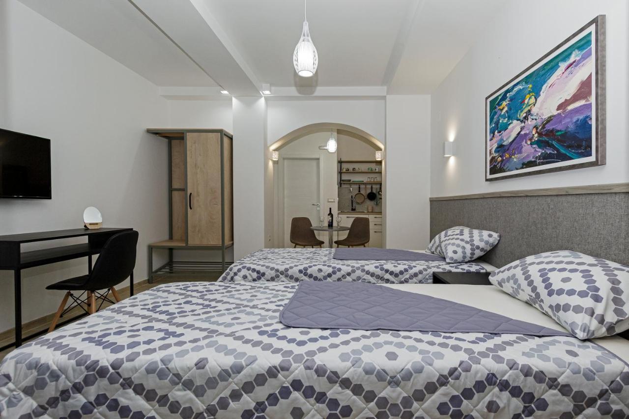 Kukuzel Apartments โอครีด ภายนอก รูปภาพ