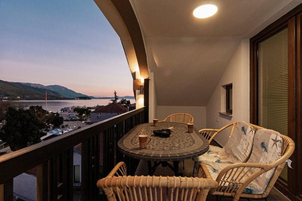 Kukuzel Apartments โอครีด ภายนอก รูปภาพ